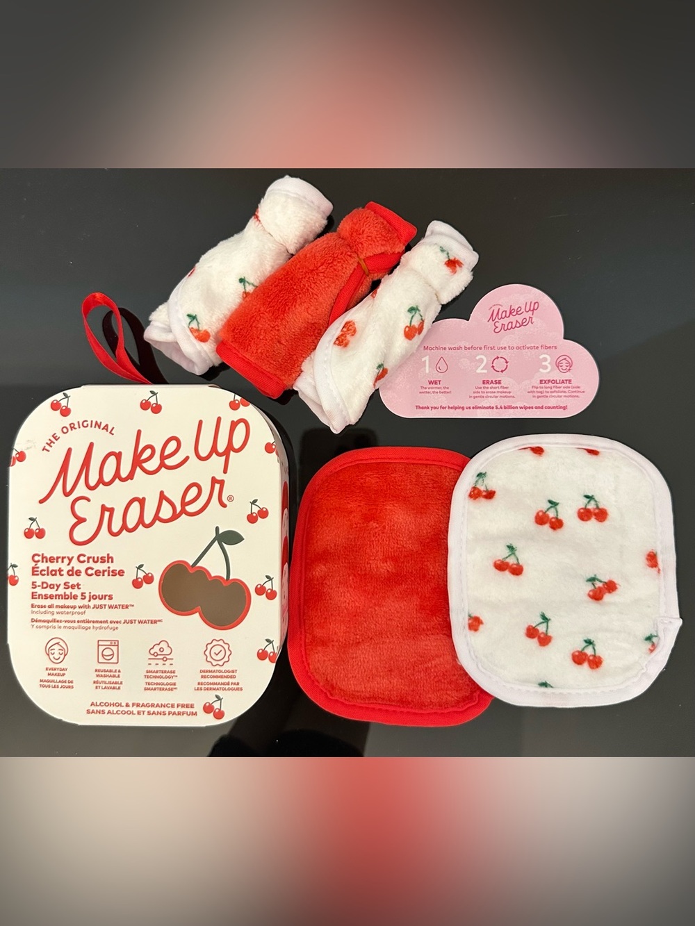 NWT - MakeUp Eraser Cherry Crush 5-Day Reusable Makeup Remover Cloths